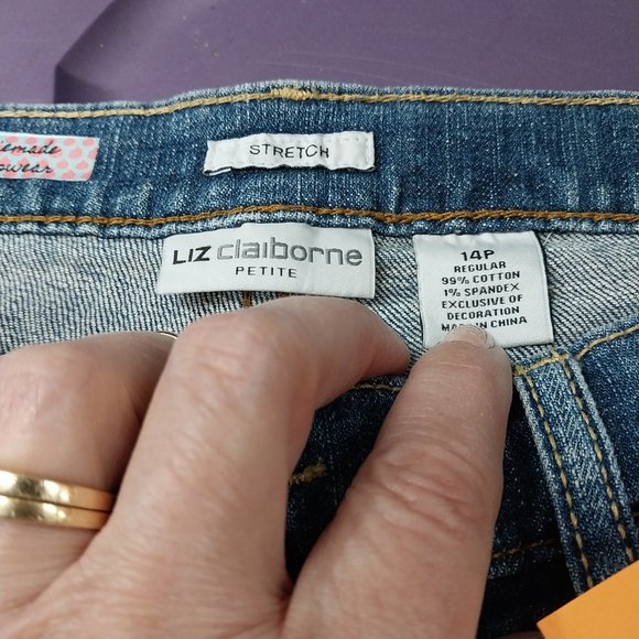 1024 Size 14P Liz Claiborne Stretch Upcycled Jeans Bell-Bottoms - Picture 4 of 4